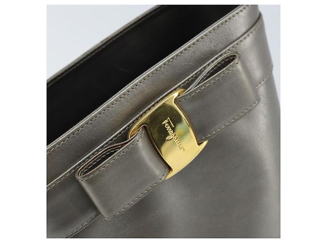 Vala Handtasche aus Leder Silber Salvatore Ferragamo Auth ep13866 - Ansicht 10