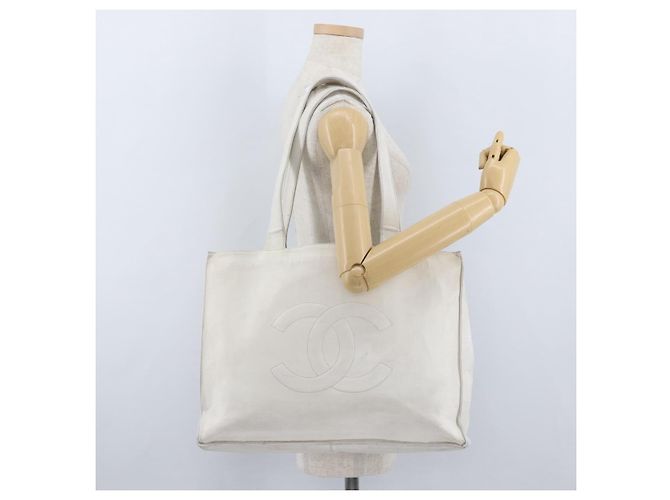 Borsa Tote CHANEL in Pelle Caviar Bianco Oro CC Auth bs33899 D'oro - vista 23