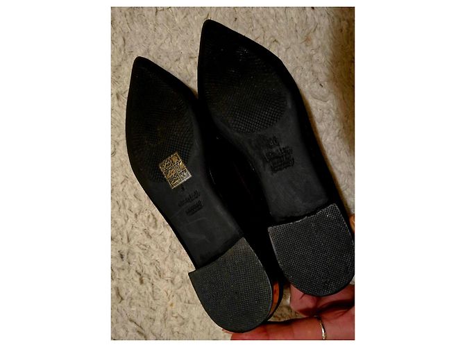 Autre Marque Schwarze Pumps mit goldenem Absatz - Ansicht 14