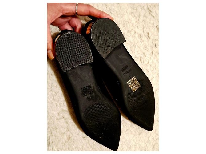 Autre Marque Schwarze Pumps mit goldenem Absatz - Ansicht 15