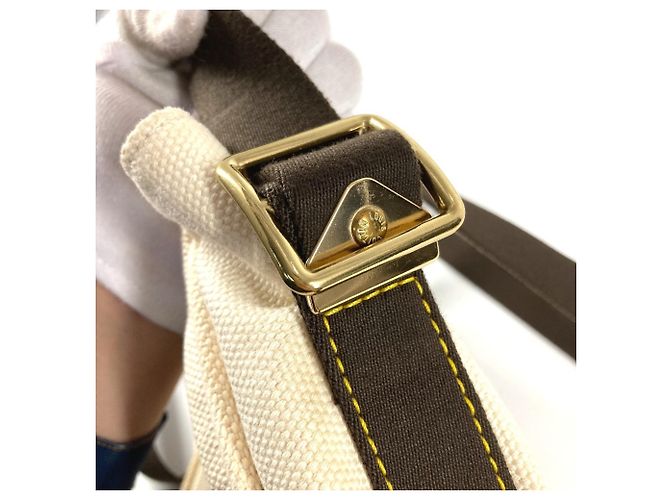 Borsa Messenger PM Antigua Buzas Louis Vuitton Bianco Crudo - vista 15