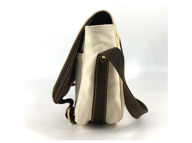 Borsa Messenger PM Antigua Buzas Louis Vuitton Bianco Crudo - vista 4
