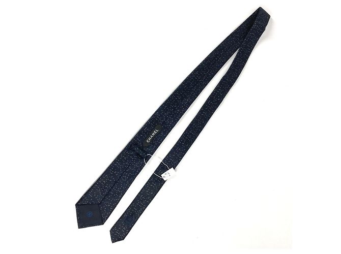 Cravatta in seta e poliestere blu navy Chanel - vista 13