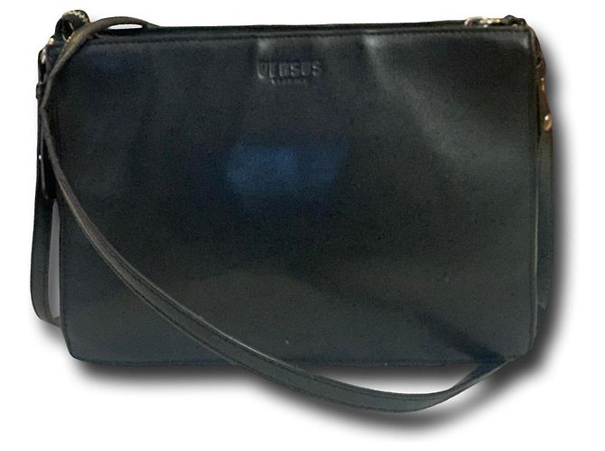 Borsa a spalla Versus Versace nera decorata con borchie a forma di testa di leone Nero - vista 9