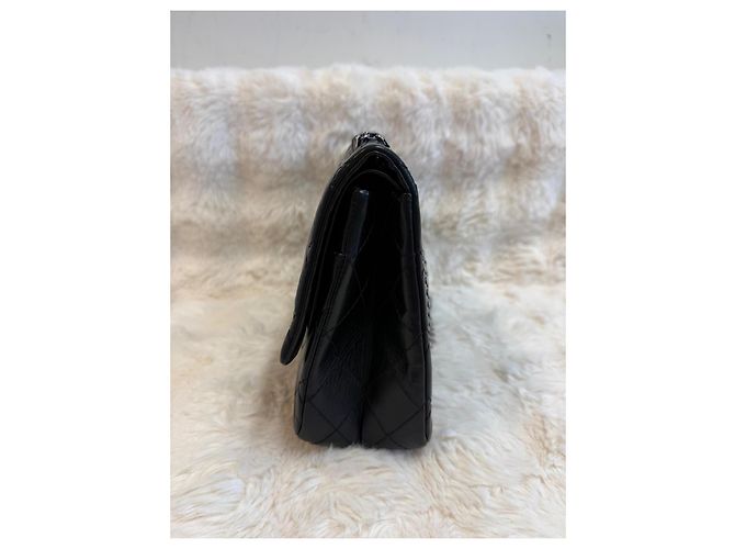 Borsa a mano Chanel 2.55 Reissue grande in pelle nera Nero - vista 3