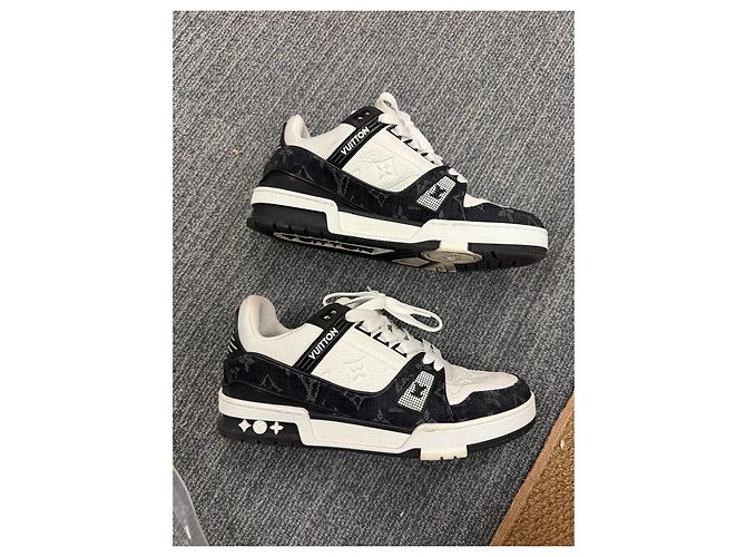 Sneakers LV Trainer Louis Vuitton Nero Bianco Monogramma - vista 7