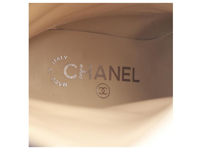 Timeless Chanel Coco Mark Wildleder-Stiefel Schwarz Beige - Ansicht 5