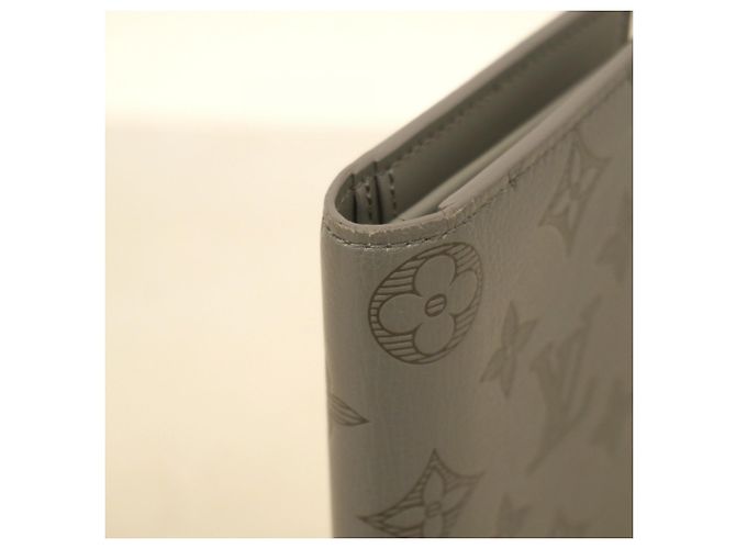 Portafoglio Lungo Brazza Monogram Shadow Louis Vuitton Marrone Grigio antracite - vista 9