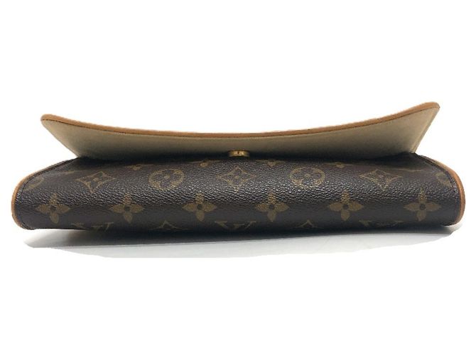 Borsa Pochette Twin GM Monogramma Louis Vuitton Marrone - vista 4