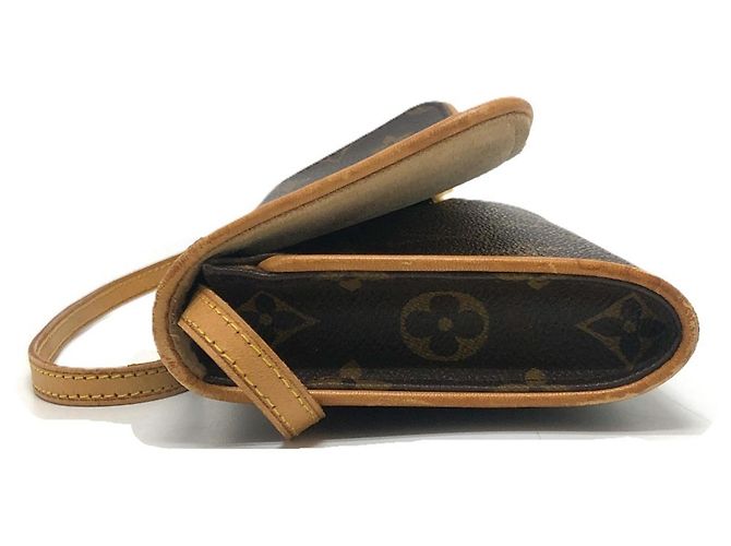 Borsa Pochette Twin GM Monogramma Louis Vuitton Marrone - vista 5