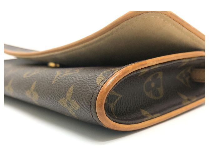 Borsa Pochette Twin GM Monogramma Louis Vuitton Marrone - vista 7