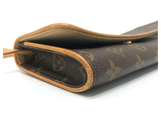 Borsa Pochette Twin GM Monogramma Louis Vuitton Marrone - vista 8