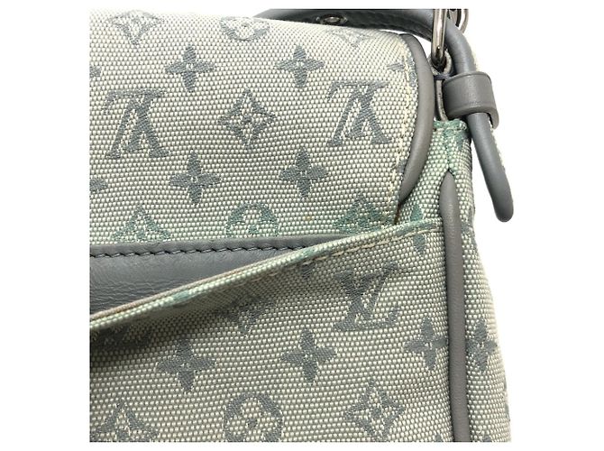 Borsa a tracolla Louis Vuitton Monogram Mini Musette Contes de Fées Blu Giallo Monogramma - vista 18