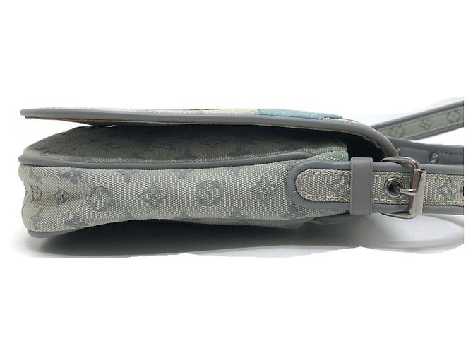 Borsa a tracolla Louis Vuitton Monogram Mini Musette Contes de Fées Blu Giallo Monogramma - vista 5