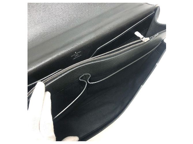 Borsa Documenti Louis Vuitton Taiga Neo Robusto 2 Nero Grigio - vista 12
