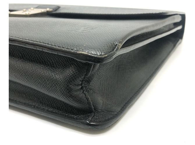 Borsa Documenti Louis Vuitton Taiga Neo Robusto 2 Nero Grigio - vista 8