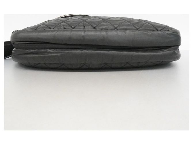 Borsa a Spalla in Nylon Nero Chanel Coco Cocoon - vista 3