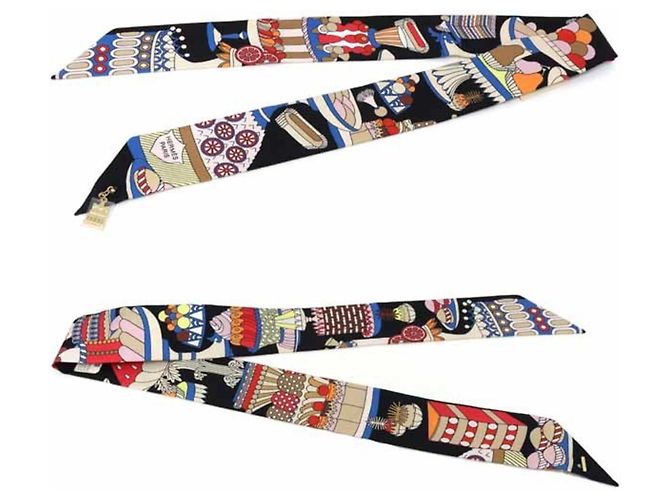 Foulard Hermès Twilly Charm La Patisserie Française Nero Bianco Blu - vista 2
