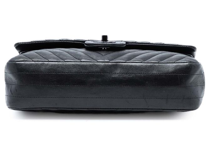 Chanel Nero Medio Classico Chevron Pelle di Agnello So Black Doppio Flap - vista 3