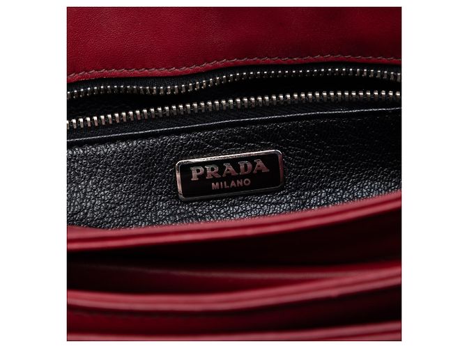 Prada Rotes Weiches Kalbsleder Ketten-Crossbody - Ansicht 5