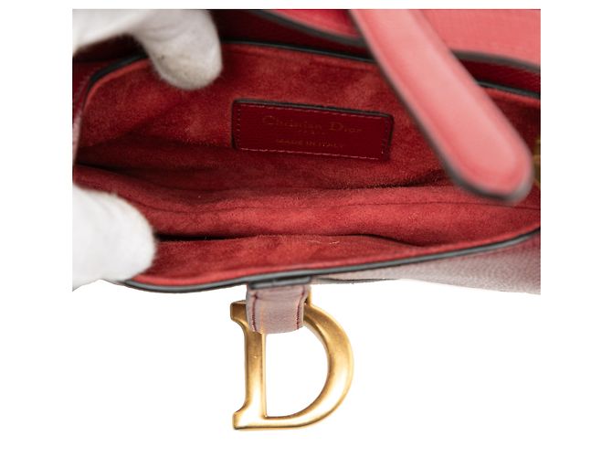 Borsa Saddle Mini in pelle di vitello grana rossa Dior Rosso Bordò - vista 4