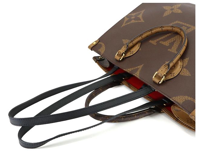 Borsa Tote Onthego MM Monogramma Gigante Louis Vuitton - vista 5