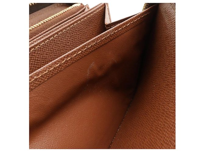 Louis Vuitton Monogram Zippy Wallet Brown - view 6