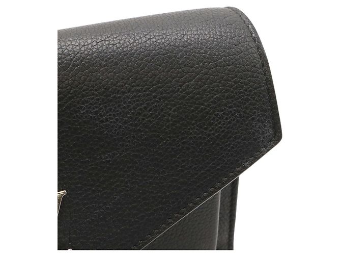 Borsa Clutch Lockme Chain di Louis Vuitton Nero - vista 4