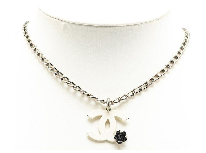 Timeless Collana Camelia Marchio Coco di Chanel Argento - vista 5