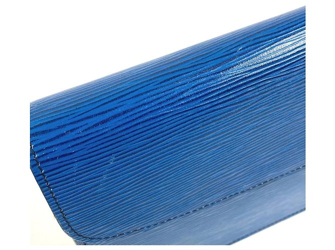 Clutch Flap Montaigne Epi Louis Vuitton Blu - vista 10