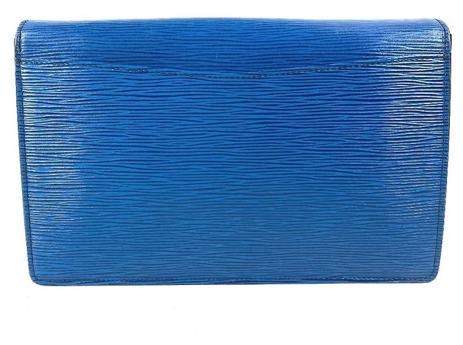 Clutch Flap Montaigne Epi Louis Vuitton Blu - vista 2