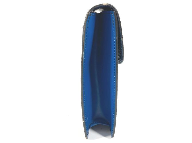 Clutch Flap Montaigne Epi Louis Vuitton Blu - vista 4