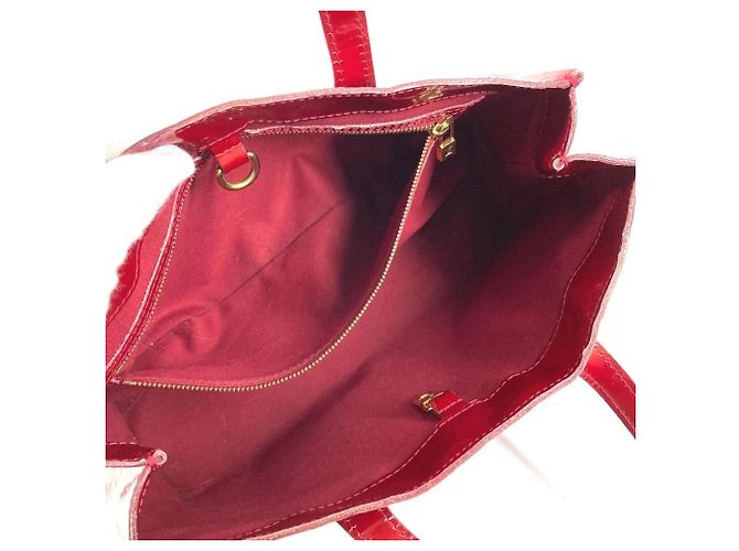 Borsa Louis Vuitton Monogram Vernis Wilshire PM Rosso - vista 10