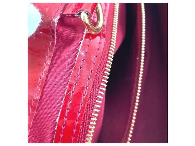 Borsa Louis Vuitton Monogram Vernis Wilshire PM Rosso - vista 14