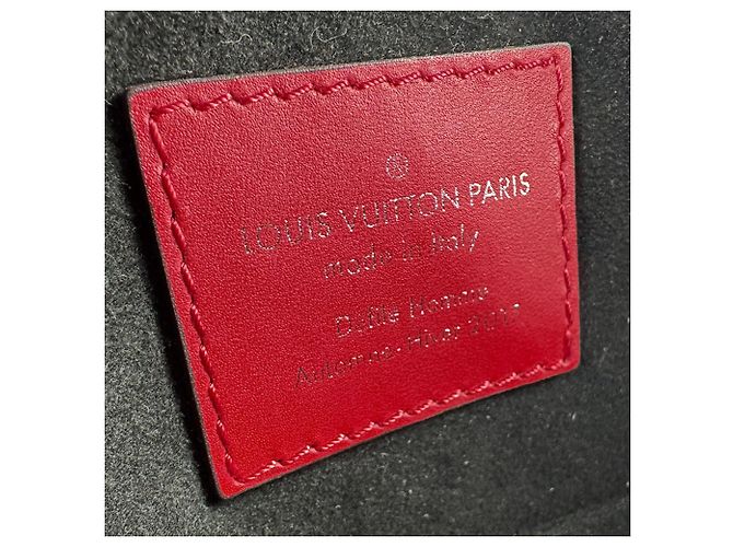 Borsa a Spalla in Pelle Epi Louis Vuitton Rosso - vista 12
