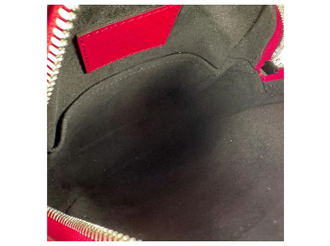 Borsa a Spalla in Pelle Epi Louis Vuitton Rosso - vista 5