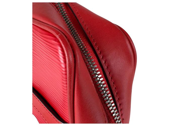 Borsa a Spalla in Pelle Epi Louis Vuitton Rosso - vista 7