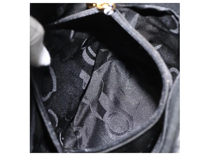 Borsa a mano Vala in suede nero e oro Salvatore Ferragamo Auth gh1926 D'oro - vista 16