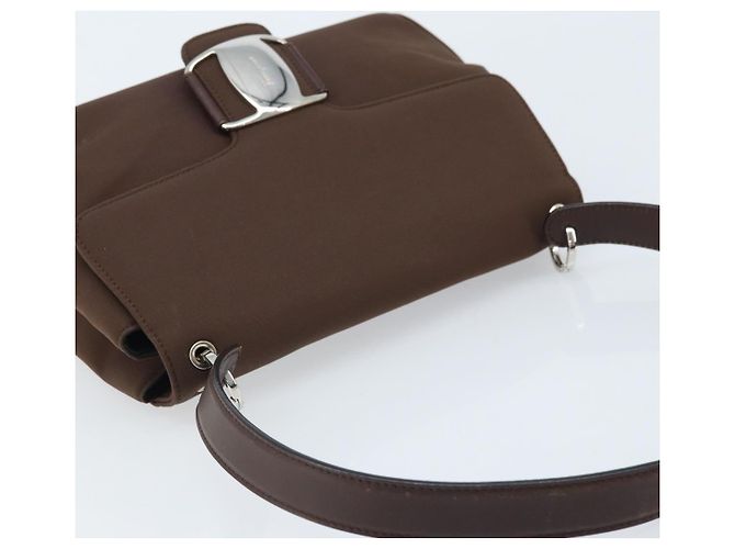 Borsa a Spalla Vala in Nylon Marrone e Argento di Salvatore Ferragamo Auth gh1918 - vista 7