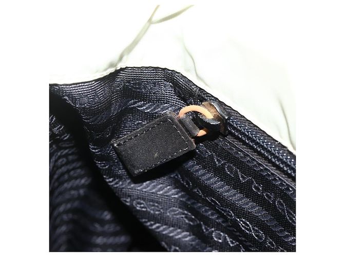 PRADA Tote Bag Nylon Beige Silber Auth AMZ381 - Ansicht 19