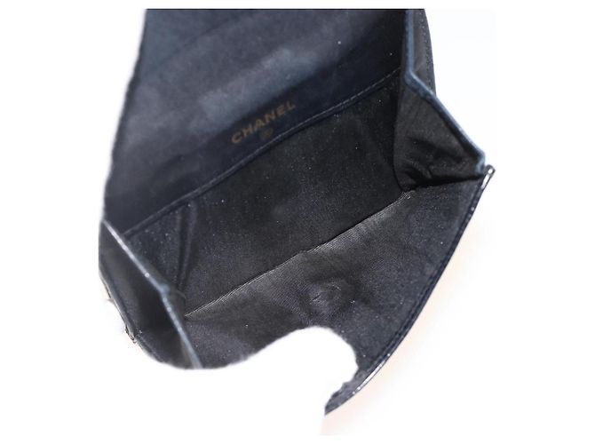 Billetera Bifold CHANEL de Piel Caviar Negra Oro CC Auth bs34177 Negro Dorado - vista 19