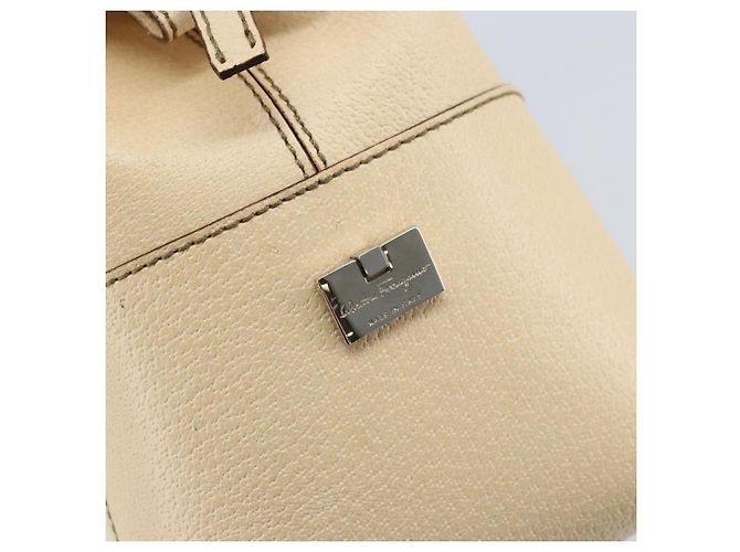 Borsa a mano Salvatore Ferragamo in pelle beige argento Auth bs34125 - vista 16