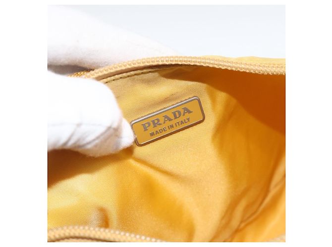 PRADA Bolsa Pouch de Nylon Amarillo Plata Auth AMZ450 - vista 17