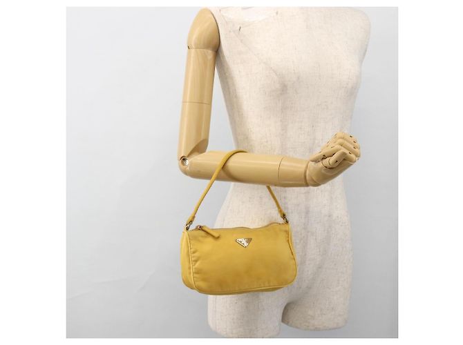 PRADA Bolsa Pouch de Nylon Amarillo Plata Auth AMZ450 - vista 22