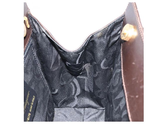 Borsa a mano Vala in pelle marrone e oro Salvatore Ferragamo Auth gh1974 D'oro - vista 17