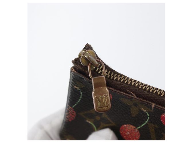 LOUIS VUITTON Monogramm Kirsche Pochette Cles Münzbörse M95042 LV Auth ARZ554 - Ansicht 8
