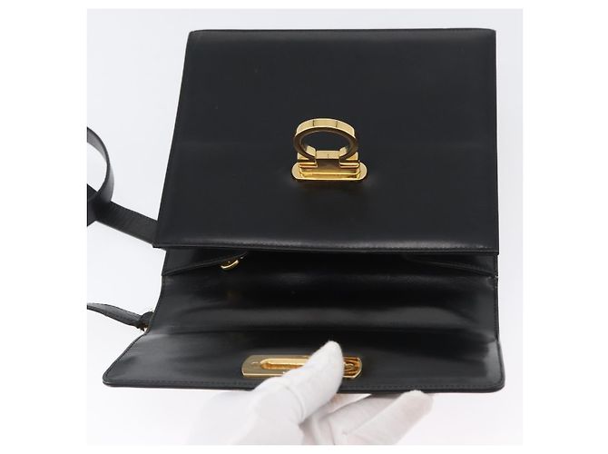 Borsa a Spalla Gancini in Pelle Nera e Oro Auth AMZ412 di Salvatore Ferragamo Nero D'oro - vista 15