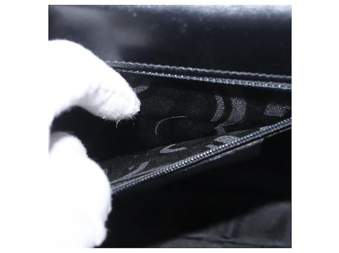 Borsa a Spalla Gancini in Pelle Nera e Oro Auth AMZ412 di Salvatore Ferragamo Nero D'oro - vista 21