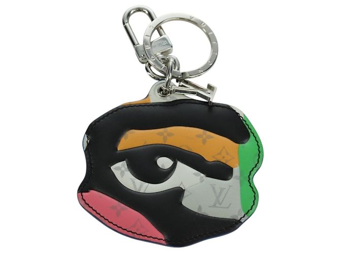 LOUIS VUITTON Monogram LV Portrait Charm M01402 LV Auth AMZ114SM Monogramma - vista 2