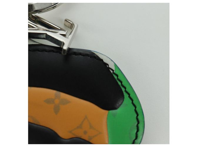 LOUIS VUITTON Monogram LV Portrait Charm M01402 LV Auth AMZ114SM Monogramma - vista 4